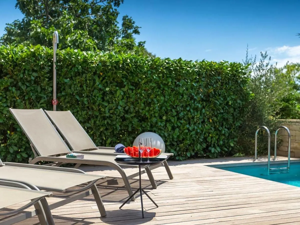 Villa Meryema - Excellent Villa With Sea View Porec 0*,