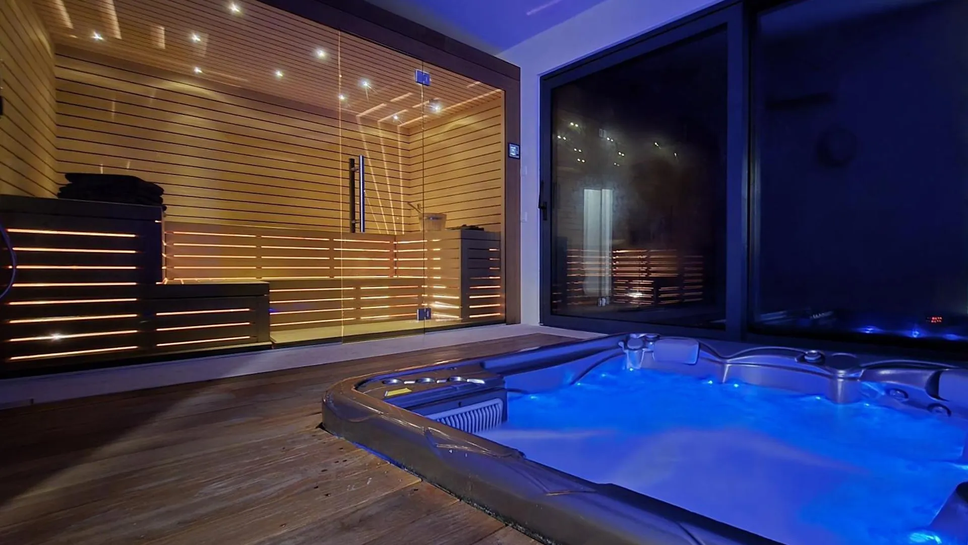 Villa Meryema - Excellent Villa With Sea View Porec