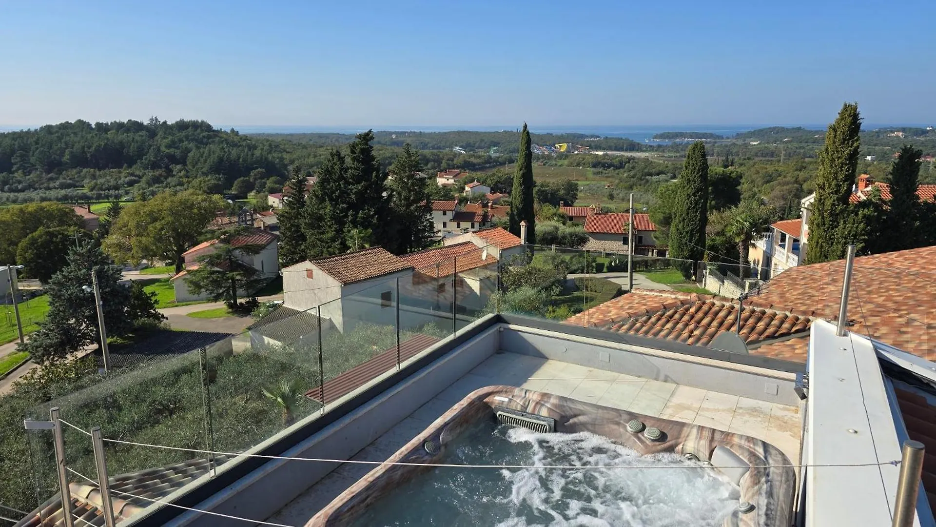 Villa Meryema - Excellent Villa With Sea View Porec