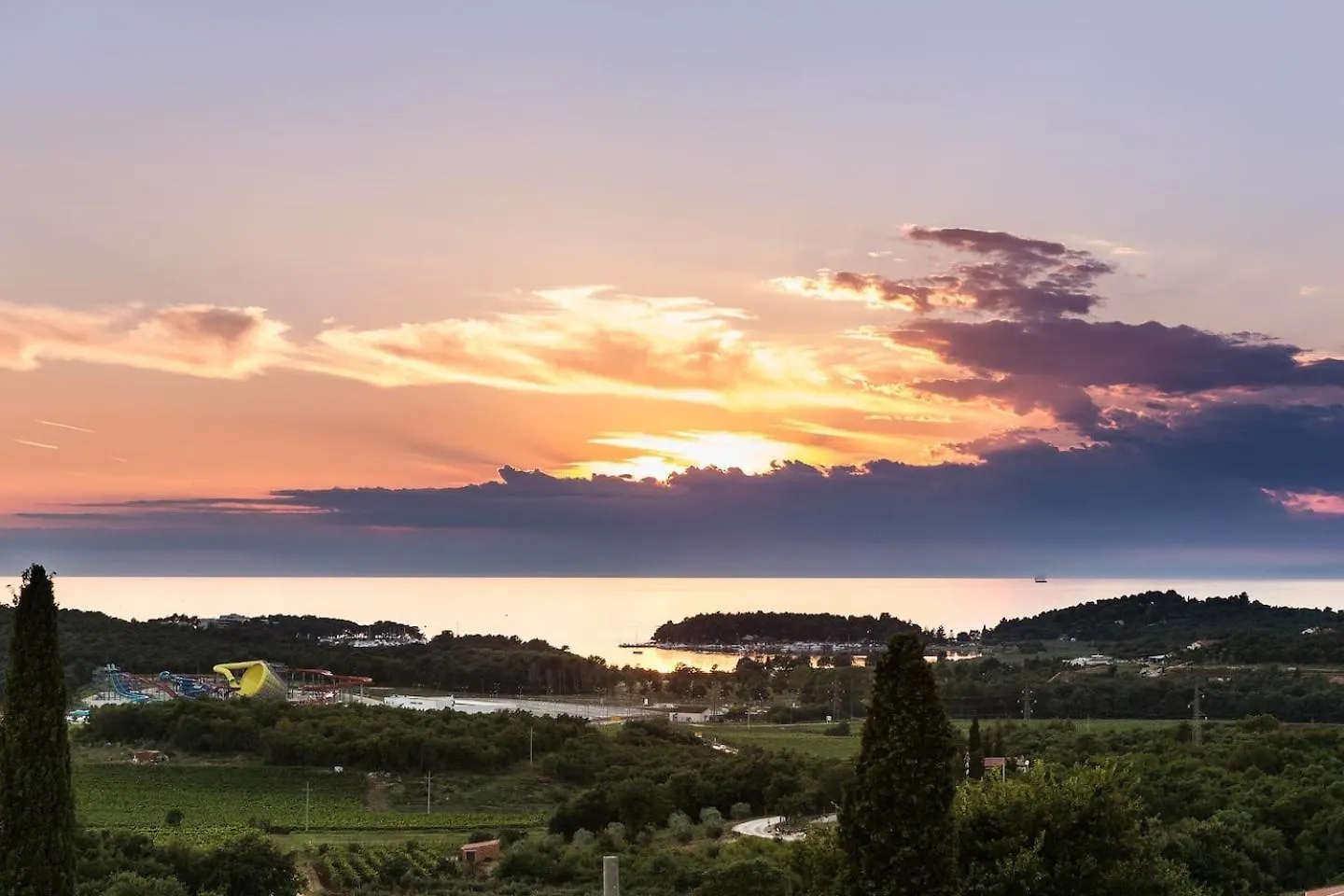 Villa Meryema - Excellent Villa With Sea View Porec